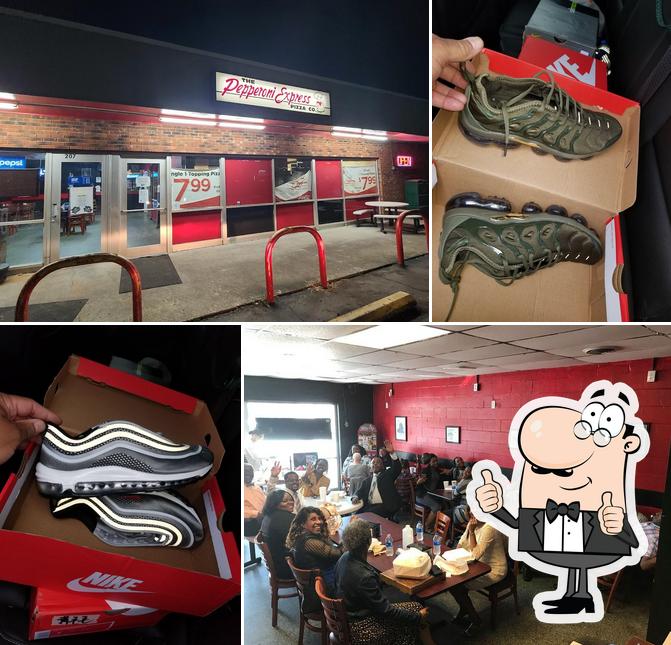 The Pepperoni Express Pizza Company in Lyman Restaurant menu and reviews