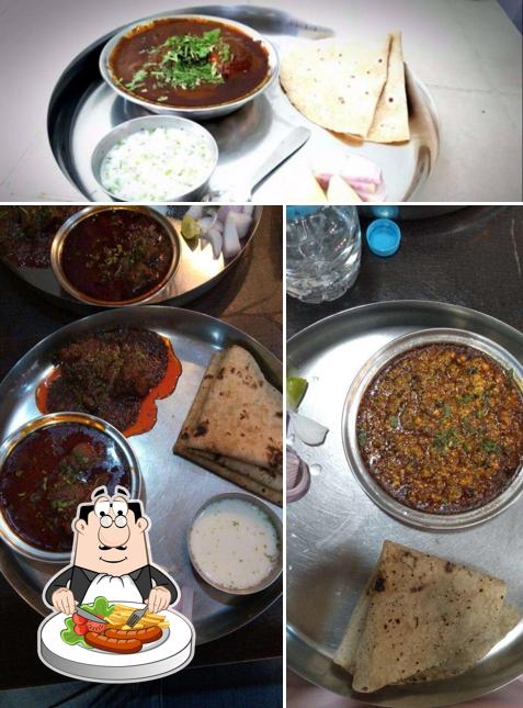 Food at Vidarbh King, Nagpuri Saoji Hotel