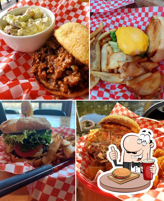 Hunter Creek Bar & Grill in Gold Beach Restaurant menu and reviews