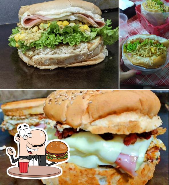 Experimente um hambúrguer no RODOLFO LANCHES