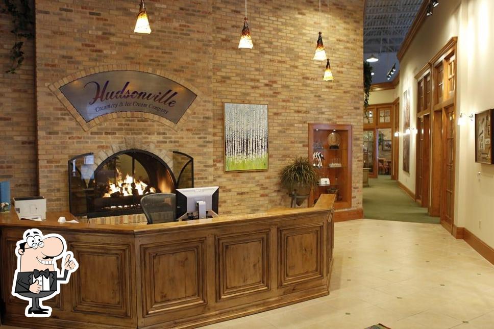Hudsonville Ice Cream in Holland Restaurant menu and reviews