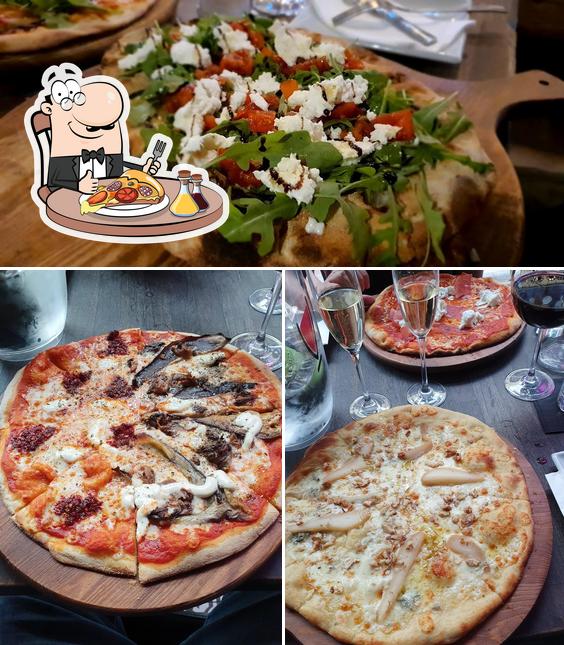 Try out pizza at Veeno Stratford-upon-Avon