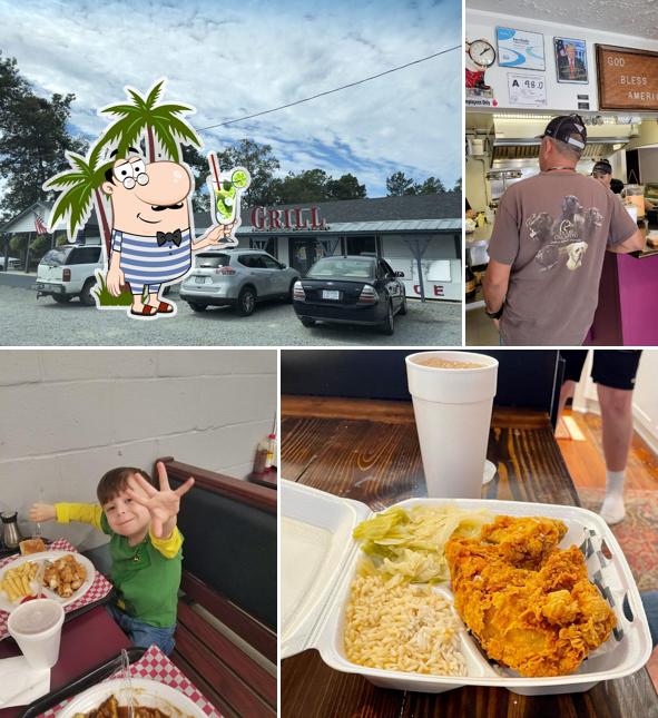 Hall's Grill in Roseboro Restaurant menu and reviews