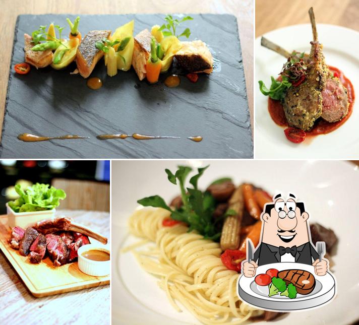 Le Petit Zinc French Bistrot Bangkok restaurant, Bangkok Restaurant