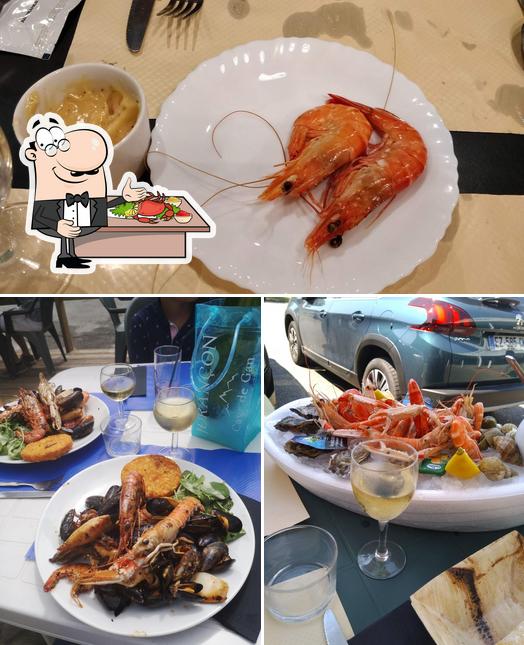 Les clients de Lhospital Restaurant Lons peuvent prendre de nombreux plats à base de fruits de mer