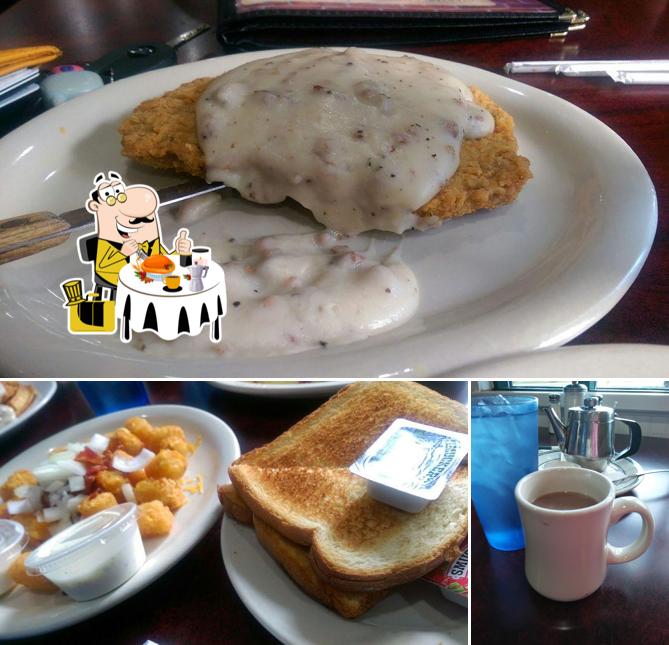 Vee's Grill & Coney Island in Zeeland Restaurant menu and reviews