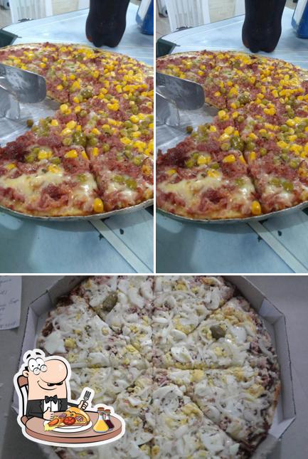 Experimente pizza no Center Lanches