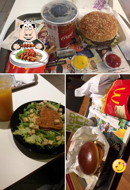 Comida em McDonald's - Drive das Dunas