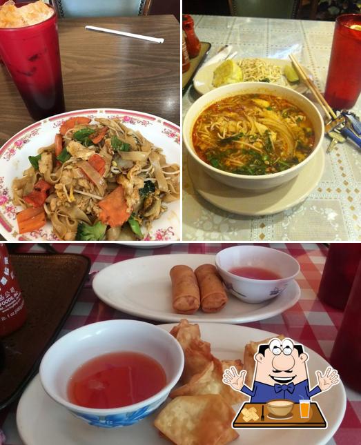 Ca30 Restaurant Yum Yum Thai Meals 