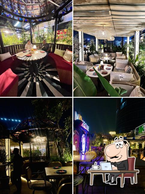 The interior of Molecule IFC Best Rooftop Restaurant In Gurgaon
