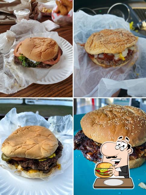 Clyde's Drive-In in Sault Ste. Marie - Restaurant reviews