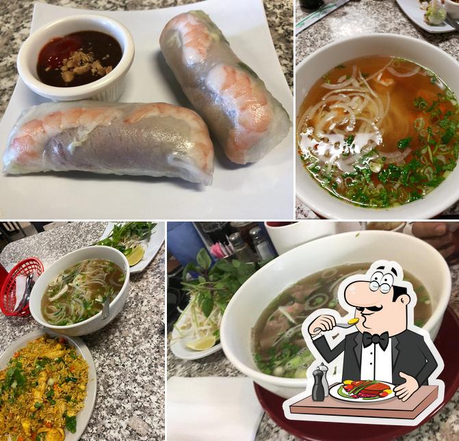 Phở Noodles in Phoenix Restaurant menu and reviews
