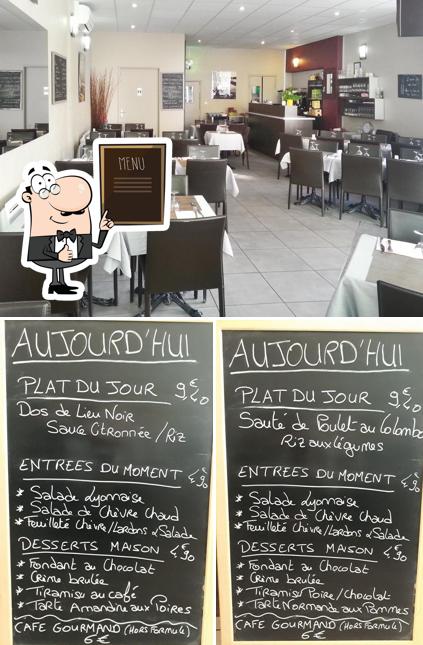 Découvrez le menu du jour sur le tableau