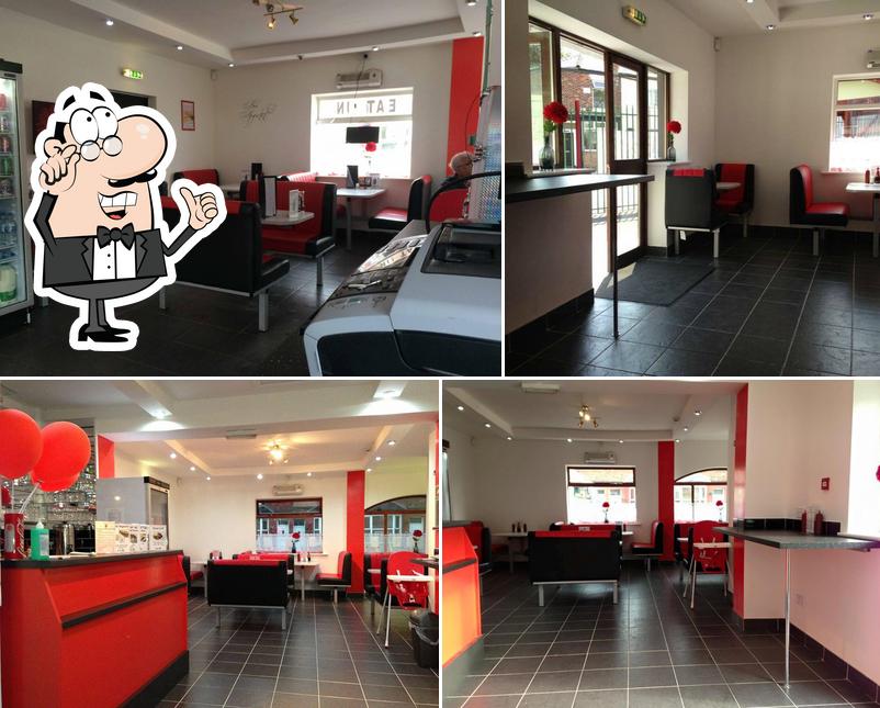Porky Pigs Cafe in Eccles Restaurant menu and reviews