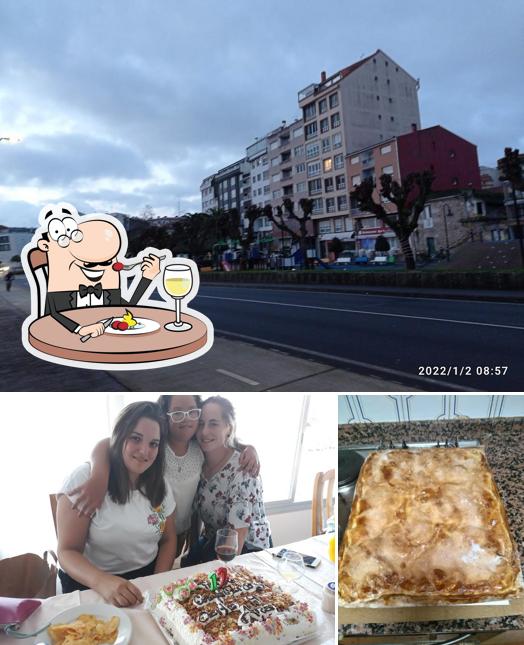 Estas son las fotografías que muestran comida y exterior en Bar Varela
