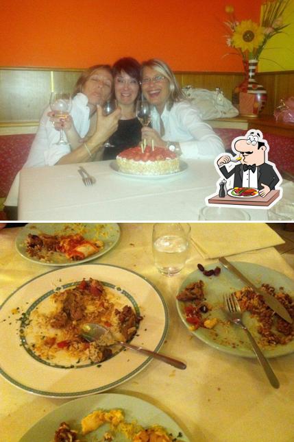 Cibo al Gino's Ristorante Multietnico