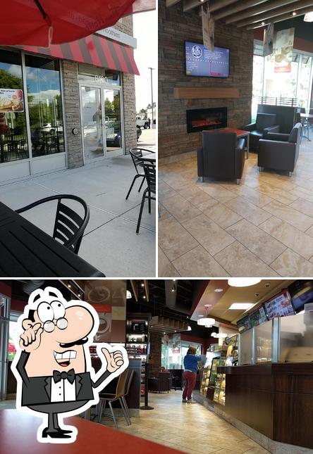 L'intérieur de Tim Hortons