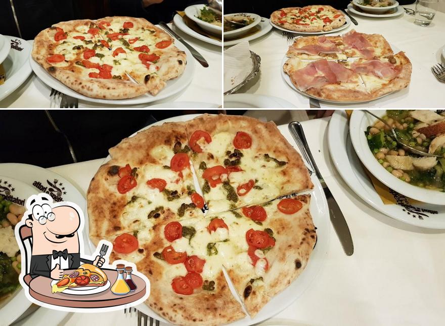 Ordina una pizza a Gran Caffè del Plebiscito