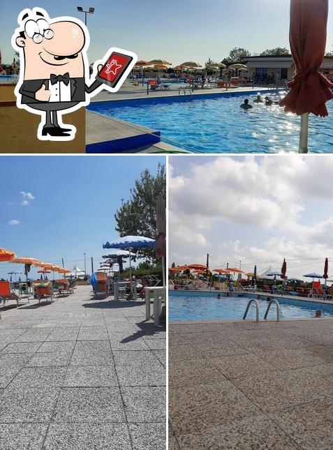 Gli esterni di Acquaparco Borgo Cascina