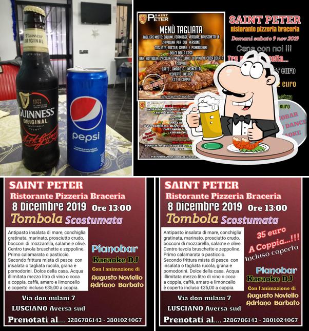 Puoi ordinare un rinfrescante bicchiere di birra chiara o scura