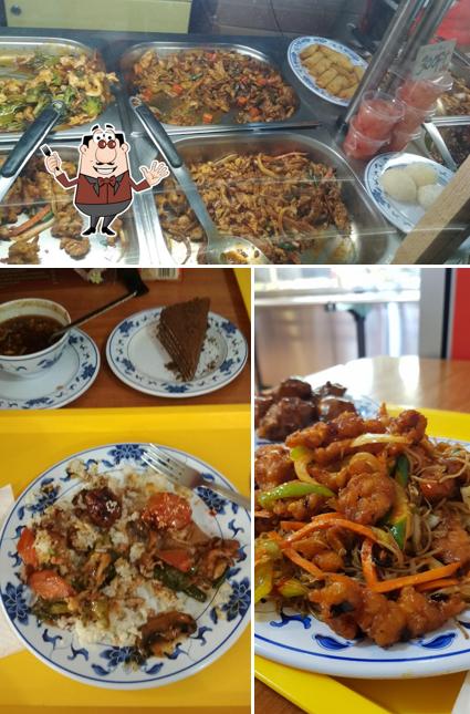 Meals at JinManLou Kínai Gyorsétterem