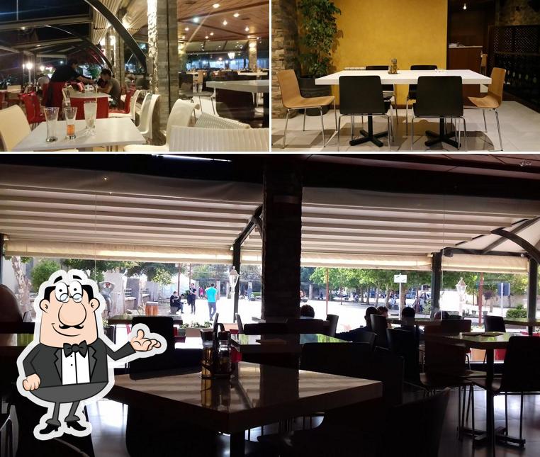 Installez-vous à l'une des tables de Forest Restaurant