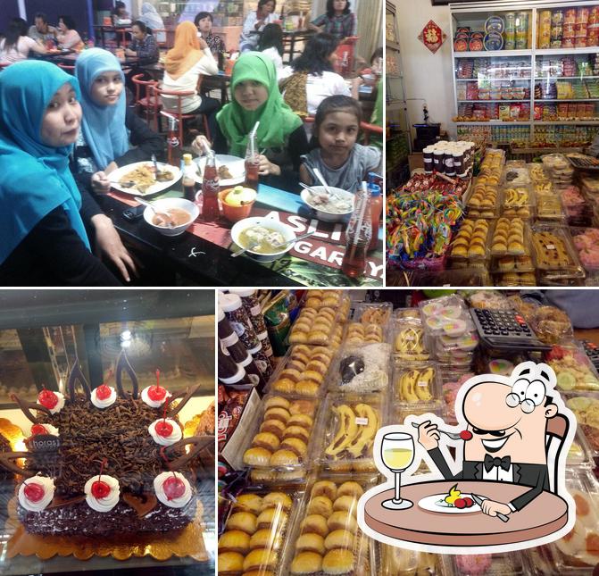 Horas Bakery, Padang Sidempuan, JL. Baginda Oloan no. 2 Opiniones del