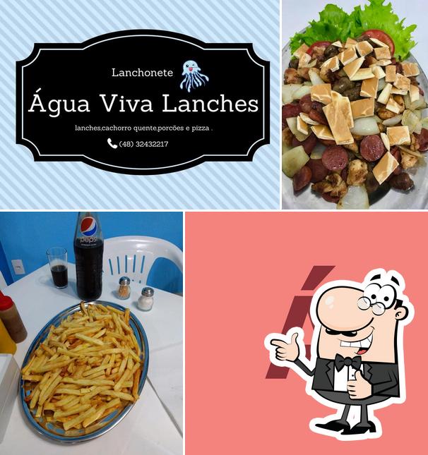 Look at this picture of Água Viva Lanches