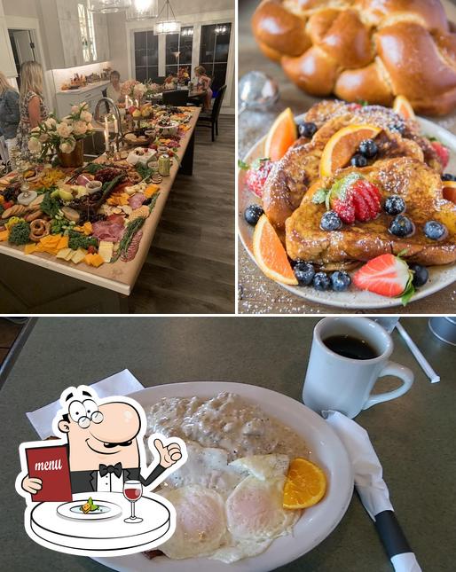 Biscuits and Gravy in Metamora Restaurant menu and reviews
