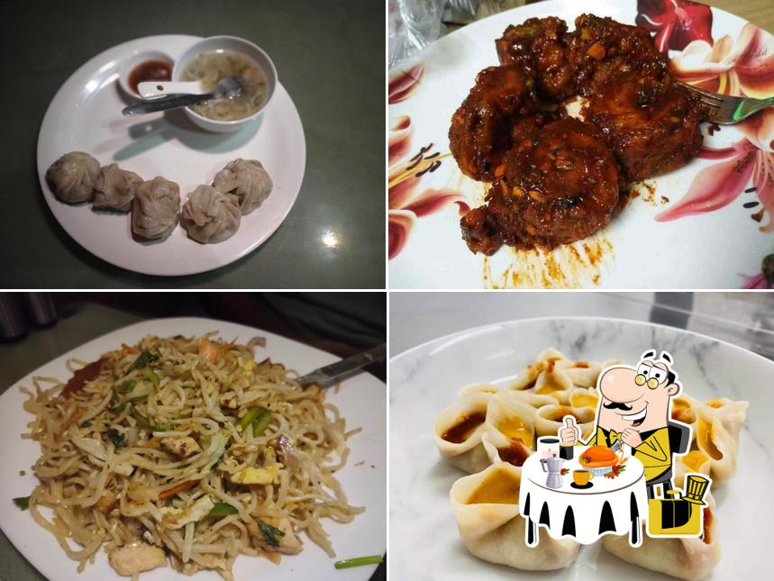 Food at Momo Junction