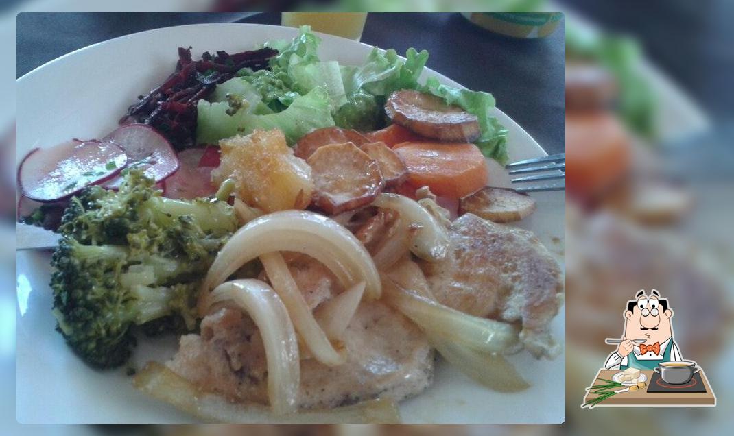 Comida em Restaurante Dom Martins