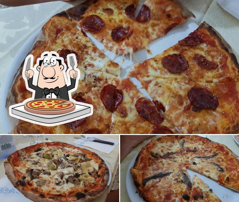 Scegli una pizza a Pizzeria Trattoria Da Mario Elisa Del Prete