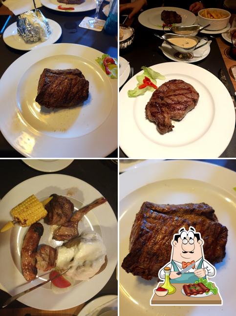 Try out meat meals at Steakhaus »Im Steinhaus«
