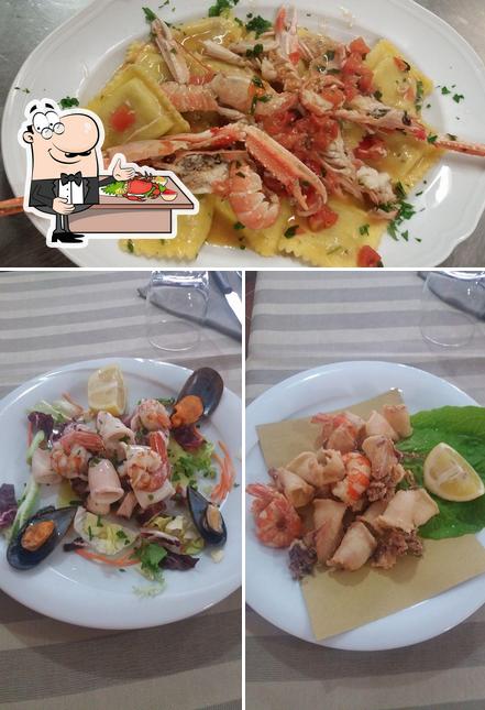 Prenditi la cucina di mare a RISTORANTE PIZZERIA MASSIMO