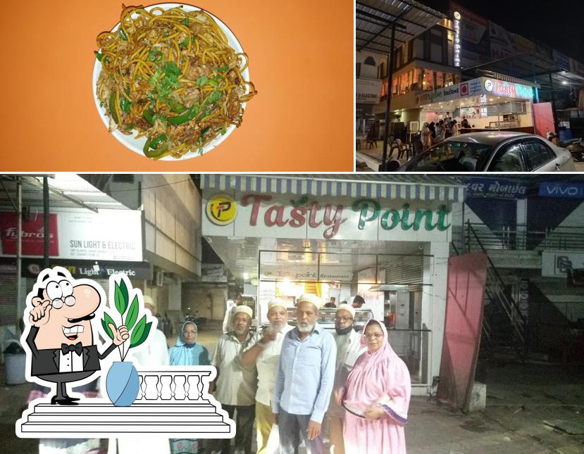 Among different things one can find exterior and food at Tasty Point