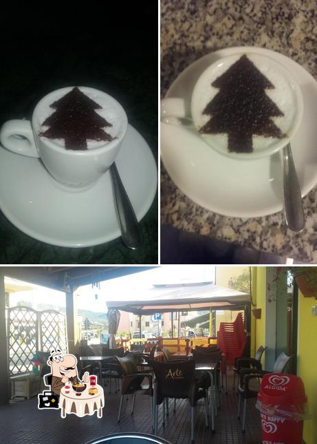 Dai un’occhiata alla foto che presenta la cibo e interni di Bar La Tana Del Grillo