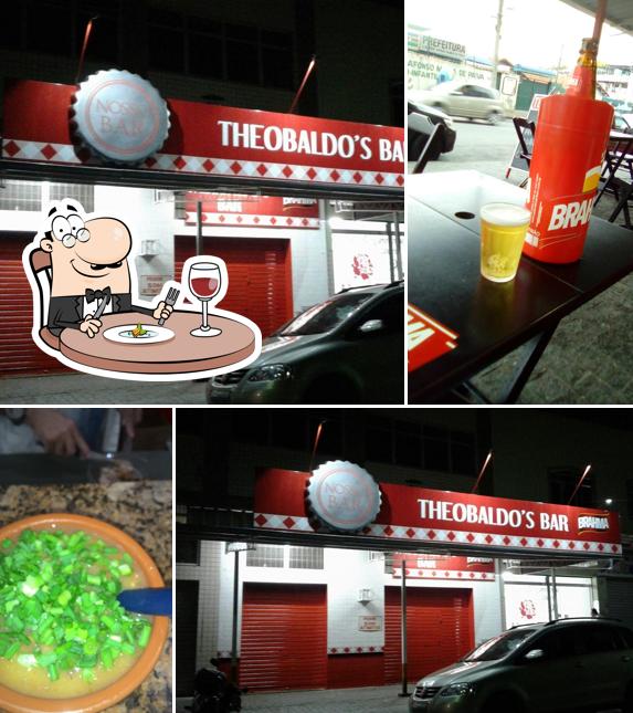 Comida em Theobaldo's Bar