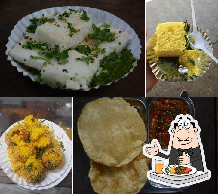 Food at Gujarat Lodge