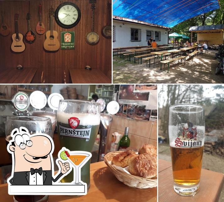 Las fotos de bebida y exterior en Zapadnutý kút