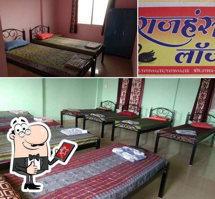 Rajhans Lodge