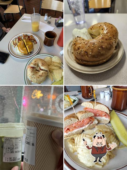 Bagelsmith Restaurant & Deli in Easton Restaurant reviews