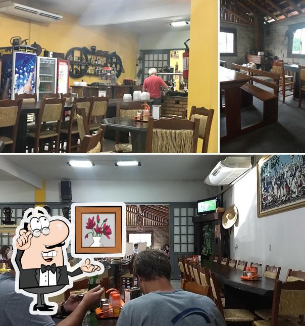 Veja imagens do interior do Restaurante do Ronaldo