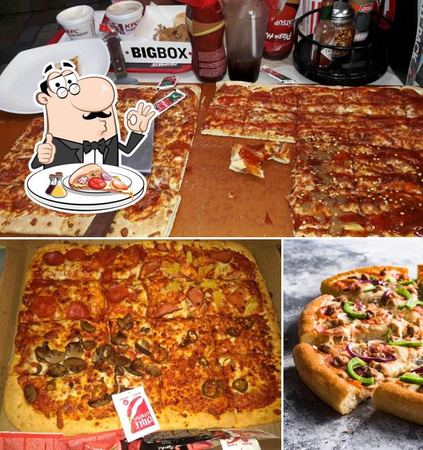 Order various kinds of pizza