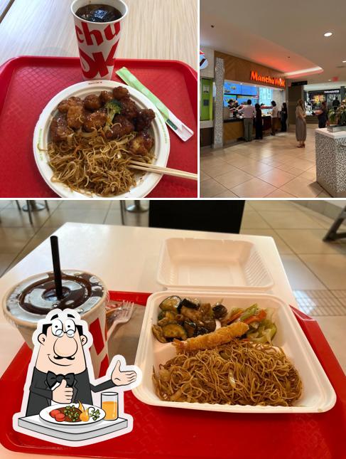 Voici la photo indiquant la nourriture et intérieur sur Manchu Wok