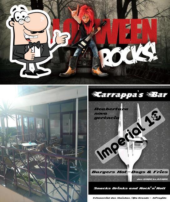 Mire esta imagen de Carrappa's Bar