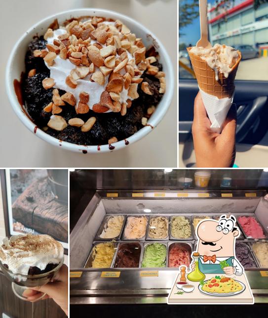 Polar Bear Ice Cream Sundaes - Yediyur