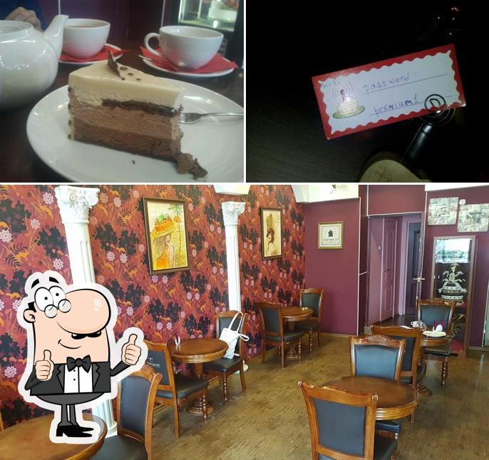 Это снимок кафе "Тортония"