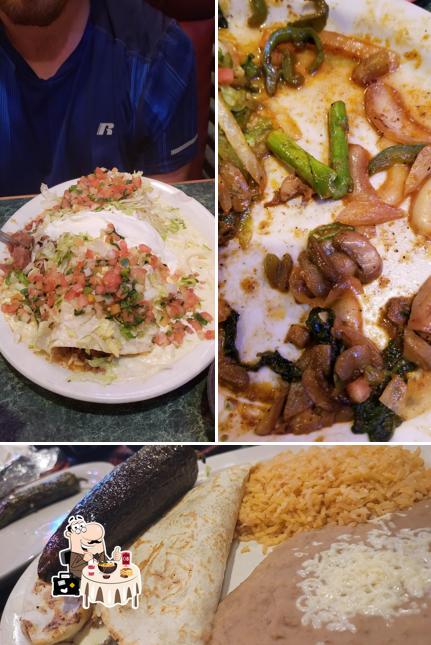Еда в "El Sombrero Mexican Restaurant"