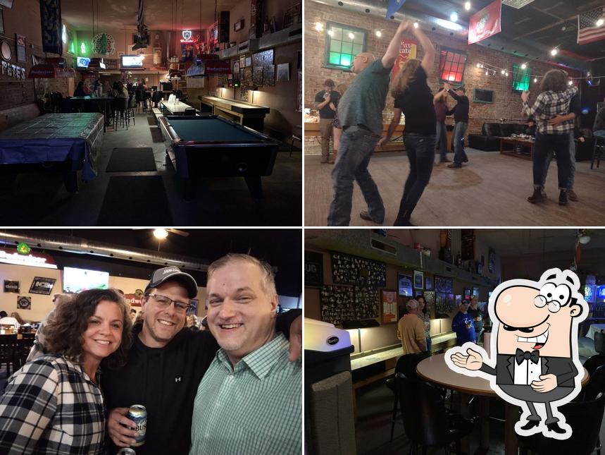 Pickled Pete's Bar & Grill in Frontenac Restaurant menu and reviews