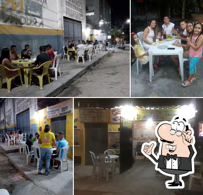 O interior do Pastelaria & Pizzaria Gosto Fino